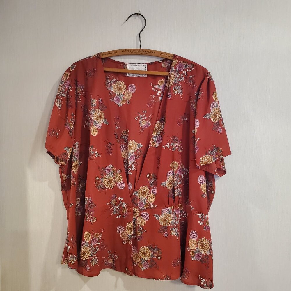 Romantic Mauve Floral Short Sleeve Wrap Top Size 2X